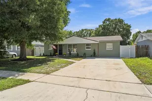 8168 82nd Ave, Seminole, FL 33777 - Photo 3