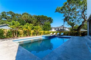 904 W Fribley St, Tampa, FL 33603 - Photo 5