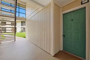 6014 Laketree Ln, Temple Terrace, FL 33617 - Photo 7