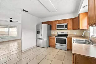 2461 Chestnut Woods Dr, Lakeland, FL 33815 - Photo 25