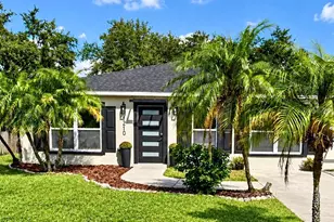 1210 Casa Bonita Ave, Ruskin, FL 33570 - Photo 1