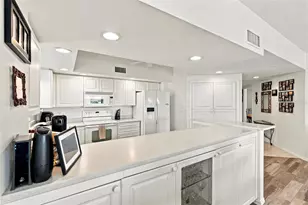 1200 Country Club Dr, Largo, FL 33771 - Photo 9