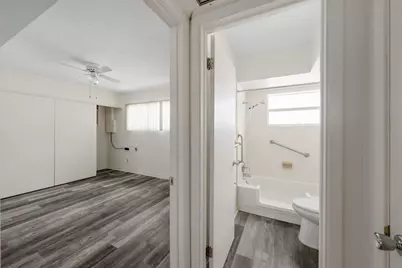 13940 Anona Heights Drive #113, Largo, FL 33774 - Photo 11
