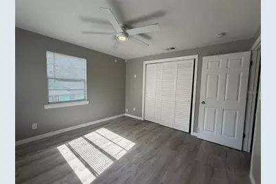 101 W Lemon Street #4, Tarpon Springs, FL 34689 - Photo 11