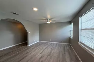 101 W Lemon St, Tarpon Springs, FL 34689 - Photo 7
