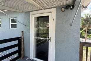 101 W Lemon St, Tarpon Springs, FL 34689 - Photo 3