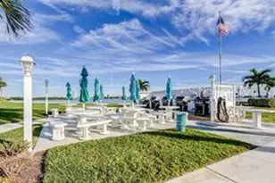 865 S Gulfview Blvd, Clearwater, FL 33767 - Photo 29