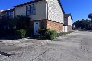 3418 Sunrise Villas Ct N, Tampa, FL 33614 - Photo 3