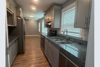 101 W Lemon Street #2, Tarpon Springs, FL 34689 - Photo 3