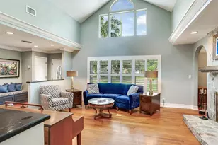 6930 Bougainvilla Ave S, Saint Petersburg, FL 33707 - Photo 13