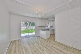 121 Windy Cir, Brandon, FL 33511 - Photo 9