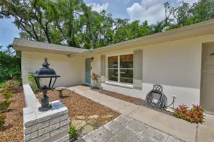 121 Windy Cir, Brandon, FL 33511 - Photo 5