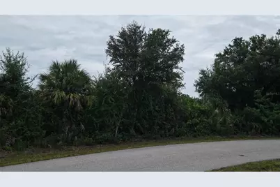 7560 St Regis Circle, Port Charlotte, FL 33981 - Photo 3