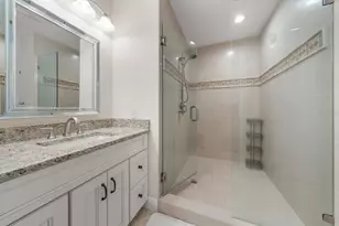 205 Brightwater Dr, Clearwater Beach, FL 33767 - Photo 33