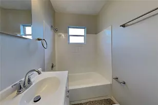 1505 E Genesee St, Tampa, FL 33610 - Photo 9