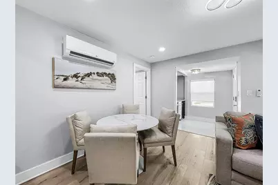 115 90th Avenue, Treasure Island, FL 33706 - Photo 9