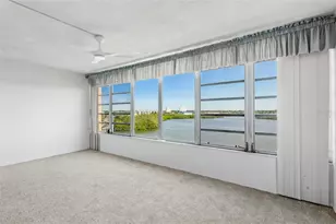 1847 Shore Dr, South Pasadena, FL 33707 - Photo 9
