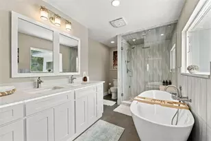 135 Harbor Dr, Palm Harbor, FL 34683 - Photo 25