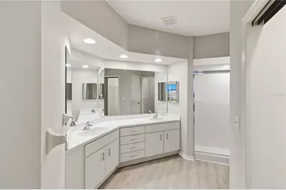 11531 Shipwatch Drive #1037, Largo, FL 33774 - Photo 25