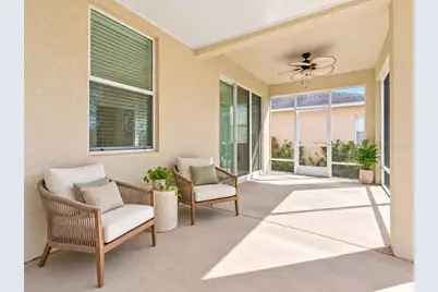 36022 Laguna Hills Circle, Zephyrhills, FL 33541 - Photo 17
