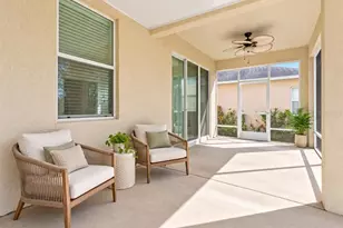 36022 Laguna Hills Cir, Zephyrhills, FL 33541 - Photo 17