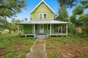 226 N Grosse Ave, Tarpon Springs, FL 34689 - Photo 1