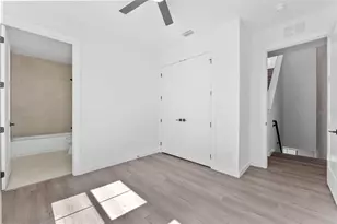 1218 E Kay St, Tampa, FL 33602 - Photo 29