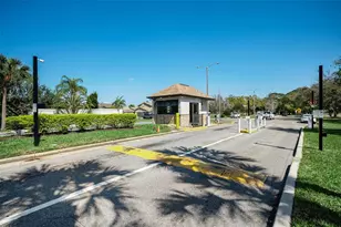 1558 E Lake Woodlands Pkwy, Oldsmar, FL 34677 - Photo 37