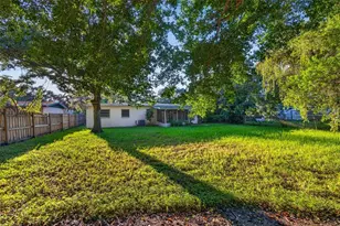 1835 West Dr, Clearwater, FL 33755 - Photo 23