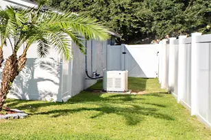 6241 Crickethollow Dr, Riverview, FL 33578 - Photo 29