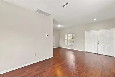 8826 Royal Enclave Boulevard, Tampa, FL 33626 - Photo 5