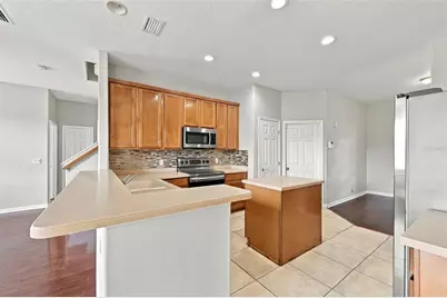 8826 Royal Enclave Boulevard, Tampa, FL 33626 - Photo 11
