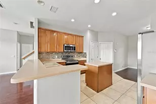 8826 Royal Enclave Blvd, Tampa, FL 33626 - Photo 11