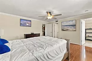 4945 Coquina Key Dr SE, Saint Petersburg, FL 33705 - Photo 11