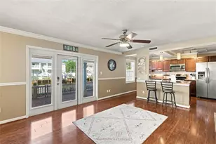 4945 Coquina Key Dr SE, Saint Petersburg, FL 33705 - Photo 9
