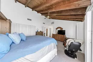 5650 Escondida Blvd S, Saint Petersburg, FL 33715 - Photo 31