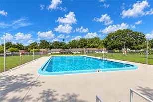 8445 Calais N, Pinellas Park, FL 33781 - Photo 45
