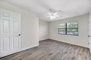 6119 Memorial Hwy, Tampa, FL 33615 - Photo 23