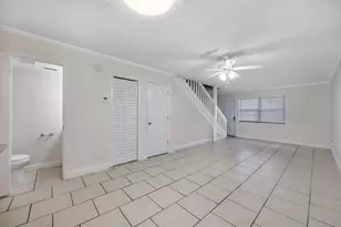 6119 Memorial Hwy, Tampa, FL 33615 - Photo 13