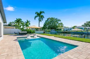 3932 Shore Acres Blvd NE, Saint Petersburg, FL 33703 - Photo 33