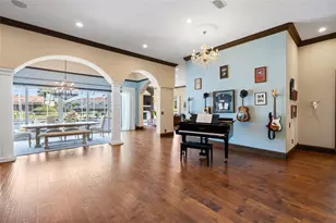 9805 Compass Point Way, Tampa, FL 33615 - Photo 13