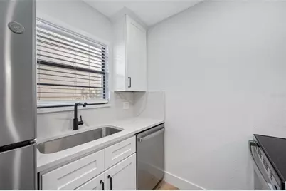 6119 Memorial Highway #13, Tampa, FL 33615 - Photo 13