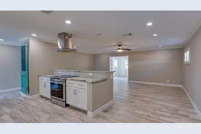 12314 114th Street, Seminole, FL 33778 - Photo 5