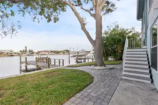 11355 3rd St E, Treasure Island, FL 33706 - Photo 21