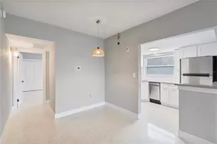 11355 3rd St E, Treasure Island, FL 33706 - Photo 9