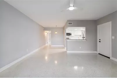 11355 3rd Street E #2, Treasure Island, FL 33706 - Photo 3