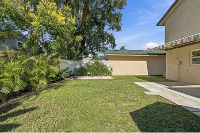 4830 Grove Point Drive, Tampa, FL 33624 - Photo 43