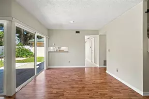 4830 Grove Point Dr, Tampa, FL 33624 - Photo 15