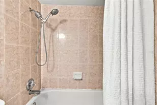 4830 Grove Point Dr, Tampa, FL 33624 - Photo 35