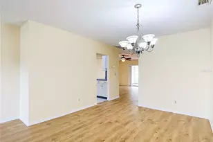 905 Bluewater Dr, Sun City Center, FL 33573 - Photo 15